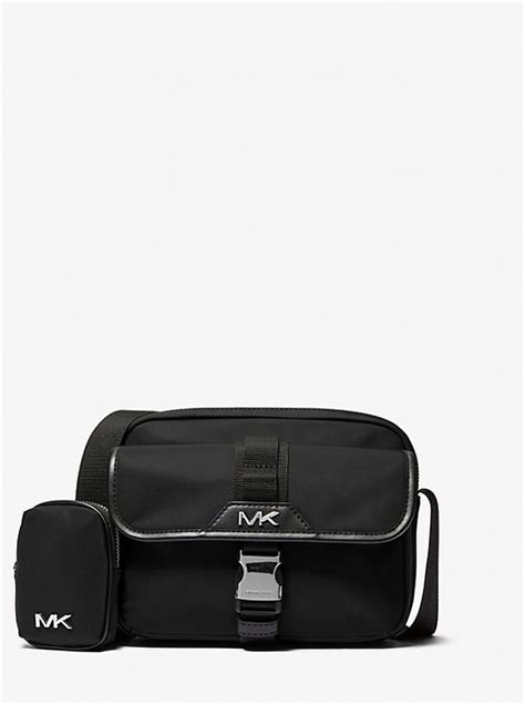 michael kors tasche brooklyn pulm|Brooklyn Recycled Nylon Utility Crossbody Bag .